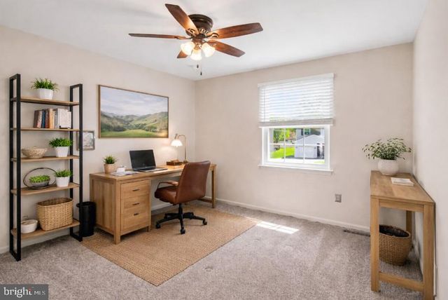 4016 WASHINGTON DR, Upper Chichester, PA 19061