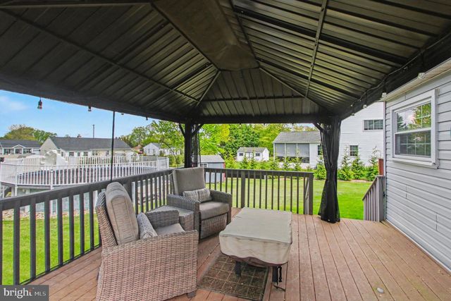 4016 WASHINGTON DR, Upper Chichester, PA 19061