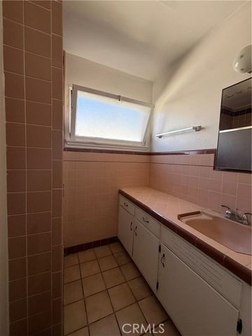 17206 Lahey Street, Granada Hills (los Angeles), CA 91344