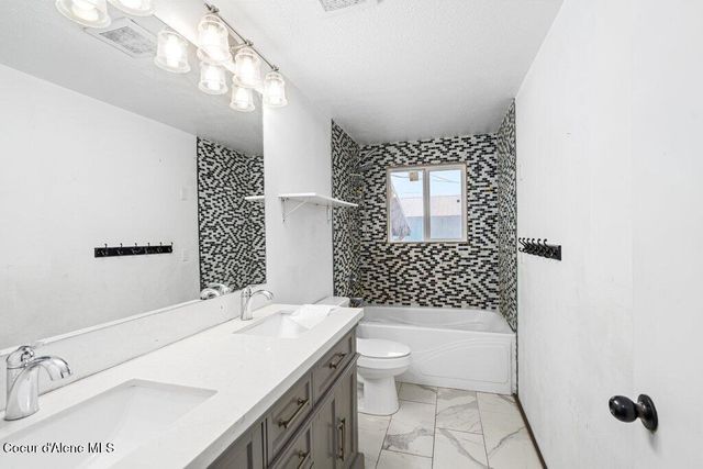 2148 E Prairieview DR, Post Falls, ID 83854