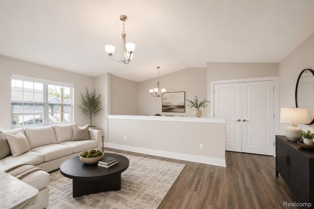 190 Whispering Pines Drive, Fenton, MI 48430