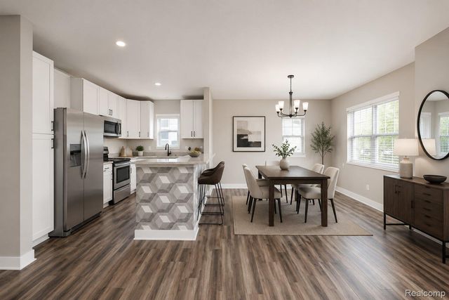 190 Whispering Pines Drive, Fenton, MI 48430