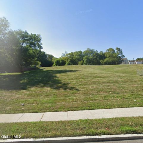 575 Lark Drive, Albany, NY 12210