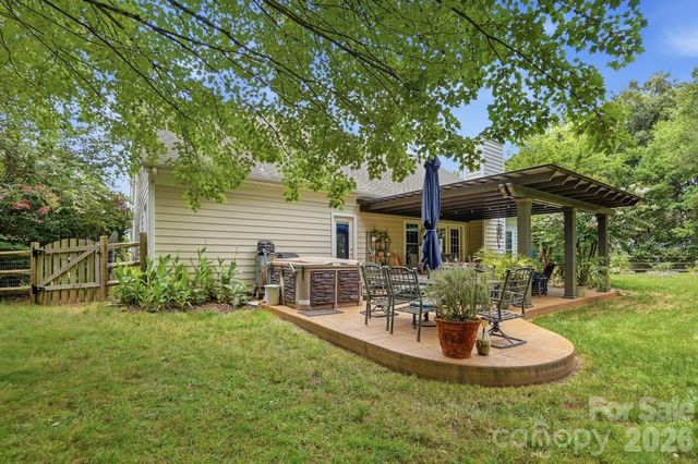1406 Lockhart Place NW, Concord, NC 28027