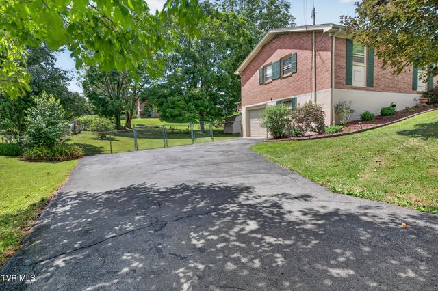 302 Seminole Road, Bristol, VA 24201