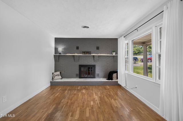 302 Seminole Road, Bristol, VA 24201