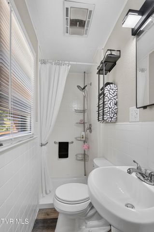 302 Seminole Road, Bristol, VA 24201