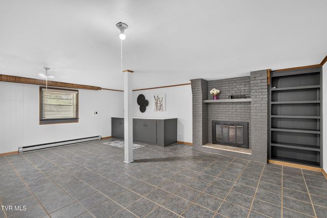 302 Seminole Road, Bristol, VA 24201