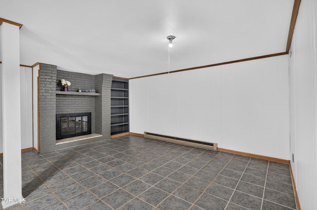 302 Seminole Road, Bristol, VA 24201