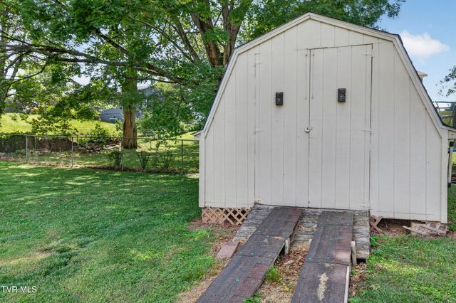 302 Seminole Road, Bristol, VA 24201