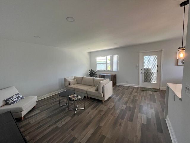 716 Monaco Court 716, Delray Beach, FL 33446