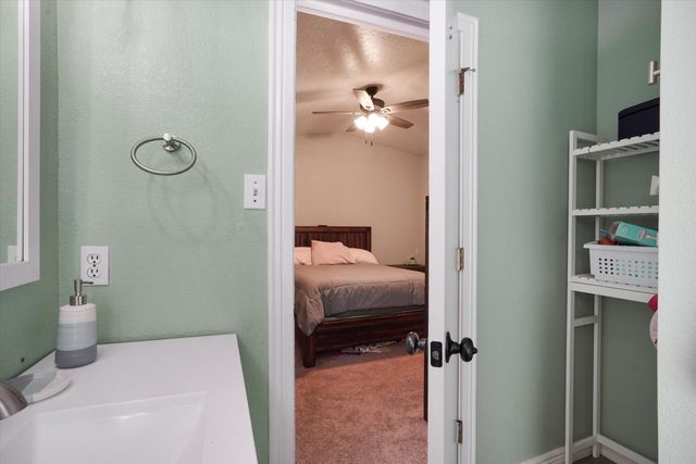 1959 Gomez Drive SW, Los Lunas, NM 87031