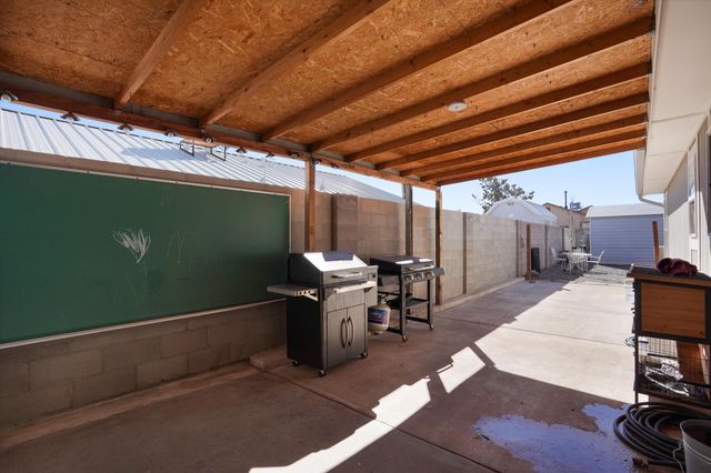 1959 Gomez Drive SW, Los Lunas, NM 87031