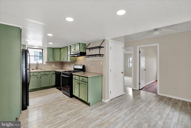 1027 COMMONWEALTH BLVD, Reading, PA 19607