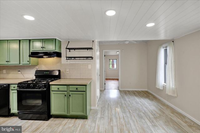 1027 COMMONWEALTH BLVD, Reading, PA 19607
