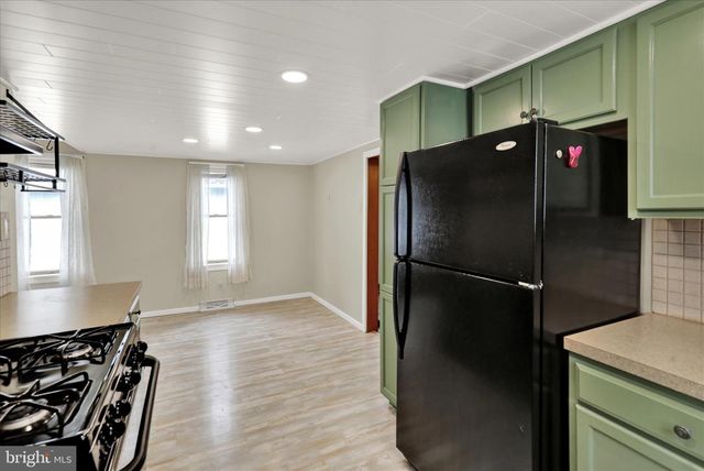 1027 COMMONWEALTH BLVD, Reading, PA 19607
