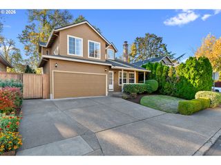 8414 Sw LANGTREE St, Portland, OR 97224