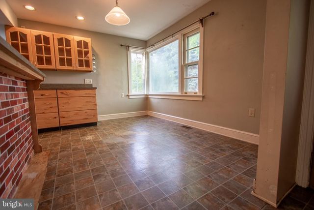 14 CREST AVE, Lancaster, PA 17602