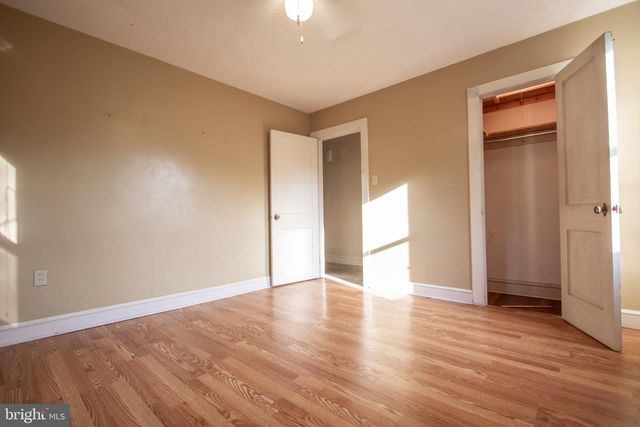 14 CREST AVE, Lancaster, PA 17602