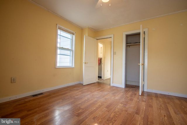 14 CREST AVE, Lancaster, PA 17602