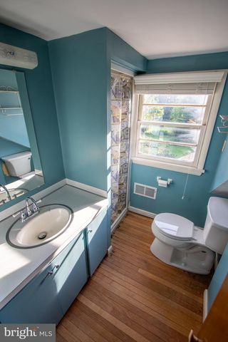 14 CREST AVE, Lancaster, PA 17602