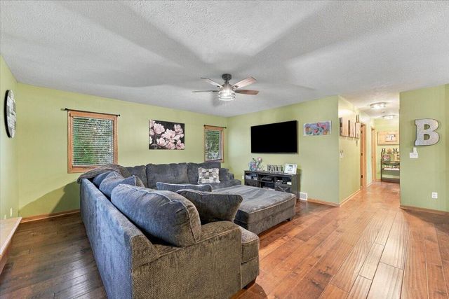 2710 TARA HILLS Street, Council Bluffs, IA 51503