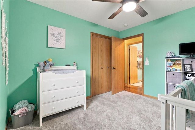 2710 TARA HILLS Street, Council Bluffs, IA 51503