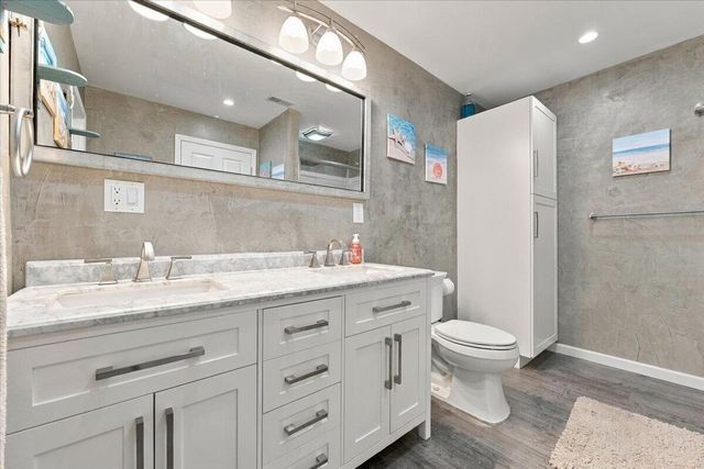 2710 TARA HILLS Street, Council Bluffs, IA 51503