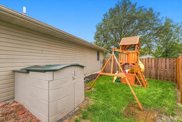 2710 TARA HILLS Street, Council Bluffs, IA 51503