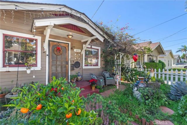 4240 E 15th, Long Beach, CA 90804