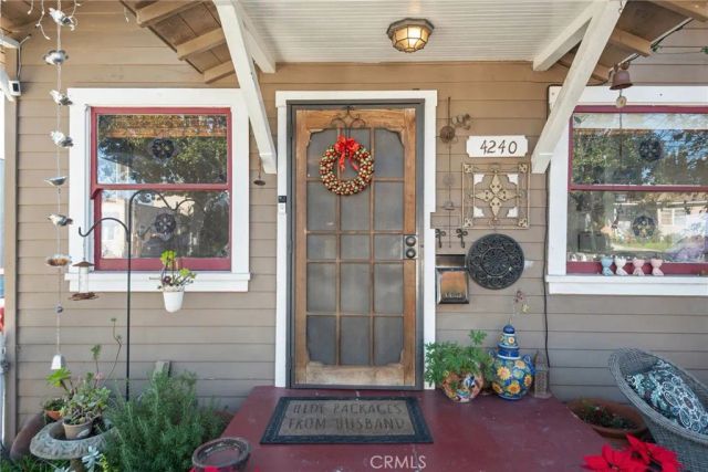 4240 E 15th, Long Beach, CA 90804