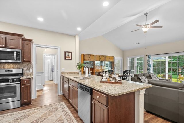 105 Barons Bluff Dr., Conway, SC 29526