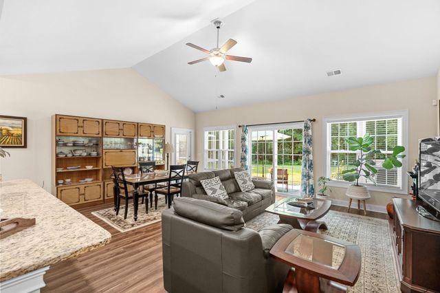 105 Barons Bluff Dr., Conway, SC 29526