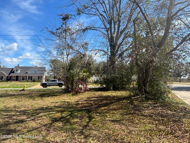 1447 Mill Road, Gulfport, MS 39507