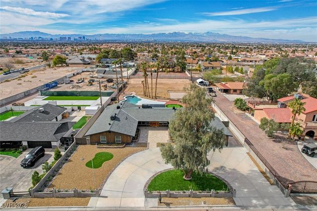 723 Spanish Drive, Las Vegas, NV 89110