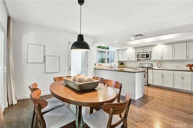 2203 3rd Street 1, Santa Monica, CA 90405