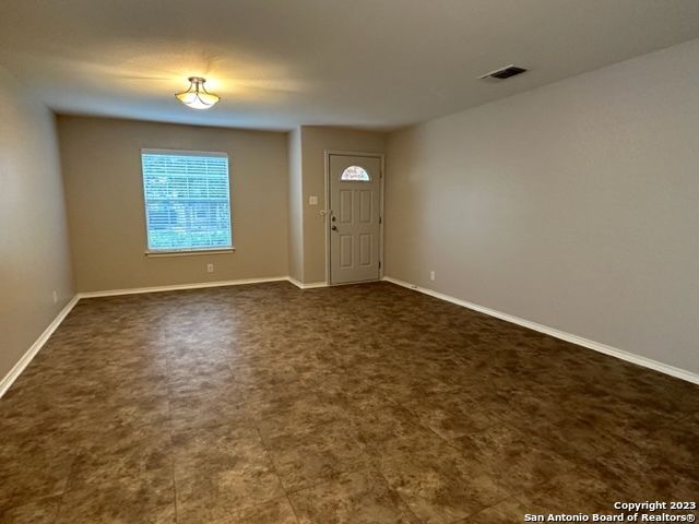 2111 RED ROCK XING, San Antonio, TX 78245