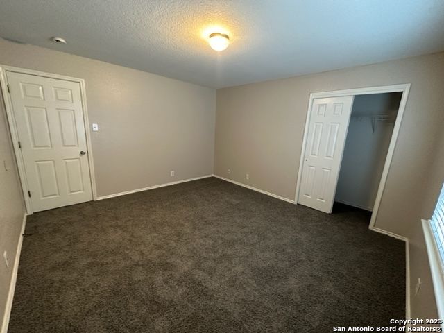 2111 RED ROCK XING, San Antonio, TX 78245