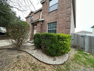 2111 RED ROCK XING, San Antonio, TX 78245