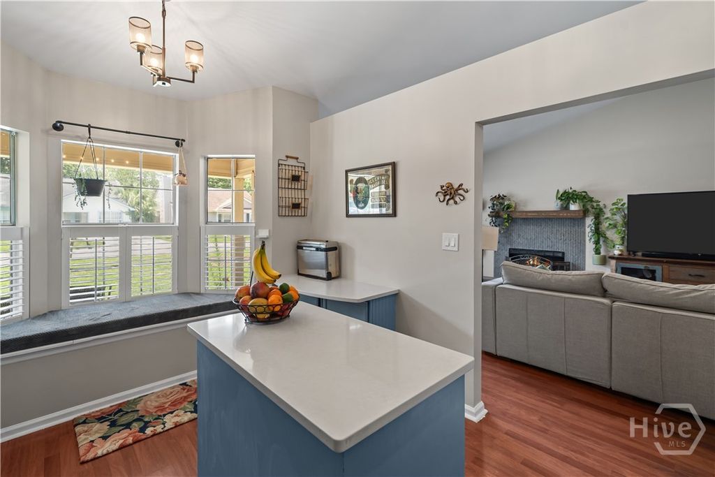 Image 12 of property listing at 7340 Garfield Street, Savannah, GA 31406