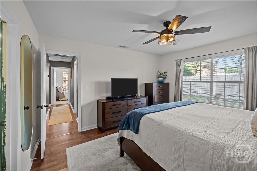 Image 18 of property listing at 7340 Garfield Street, Savannah, GA 31406