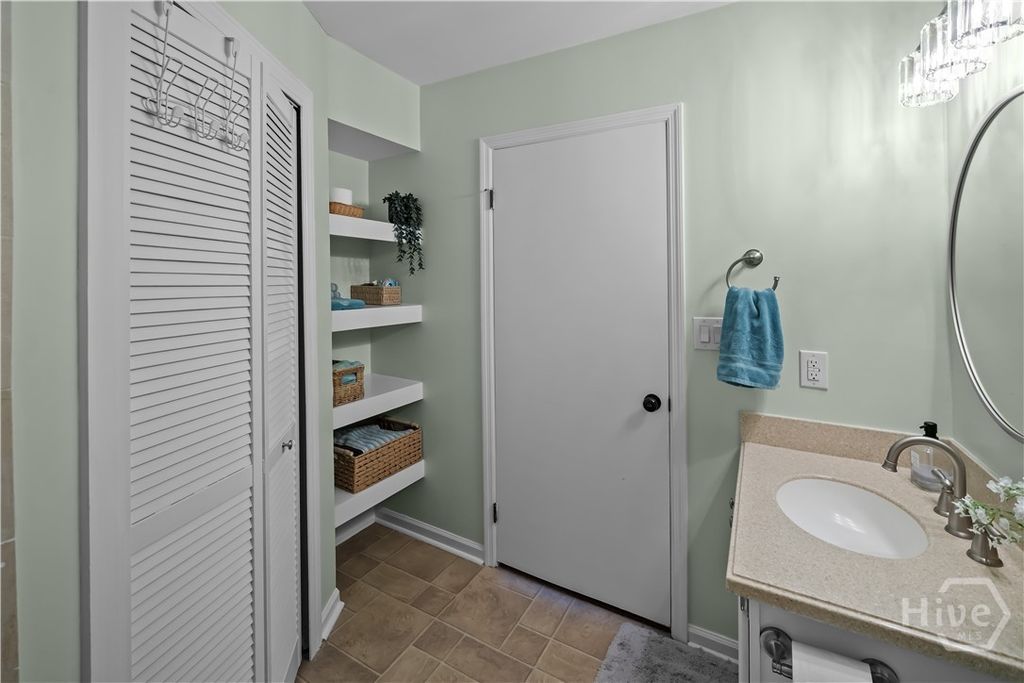 Image 32 of property listing at 7340 Garfield Street, Savannah, GA 31406