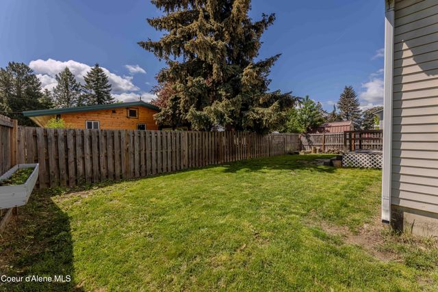 418 N Division Ave, Sandpoint, ID 83864