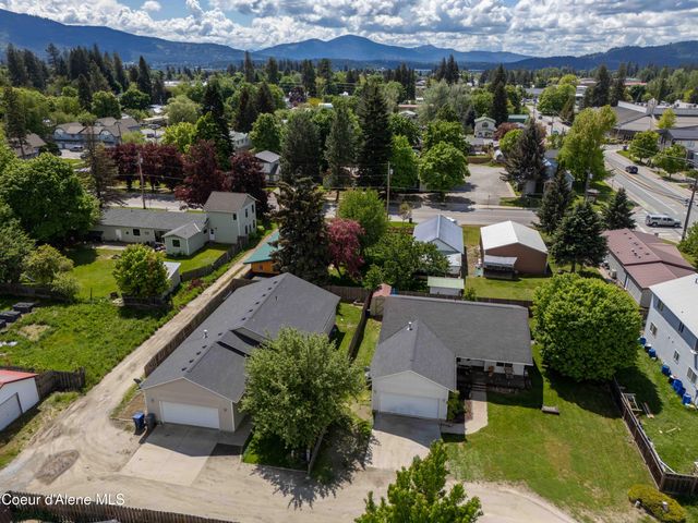 418 N Division Ave, Sandpoint, ID 83864