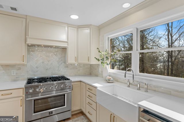 8294 Shelley Trail, Macon, GA 31220