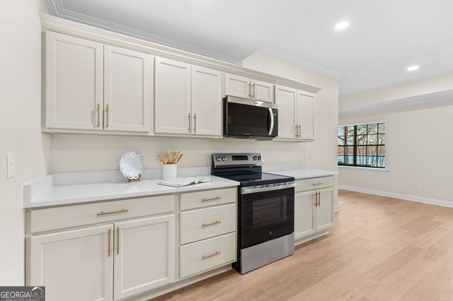 8294 Shelley Trail, Macon, GA 31220