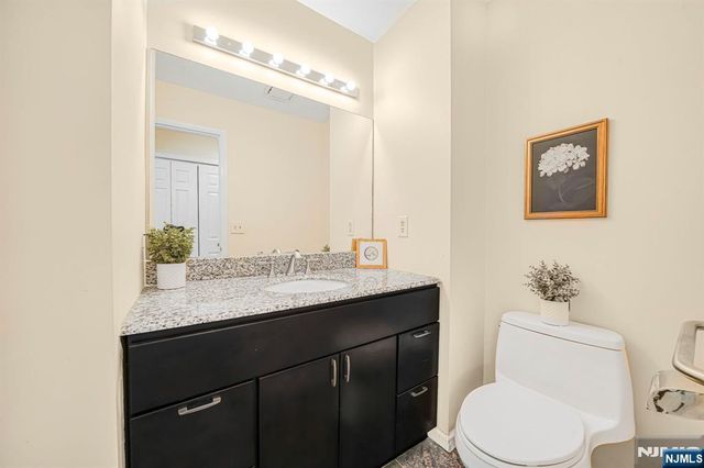 45 Holyoke Court, Wayne, NJ 07470