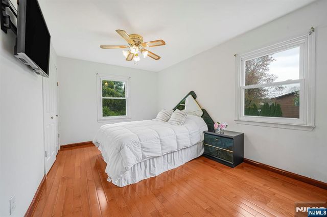 45 Holyoke Court, Wayne, NJ 07470