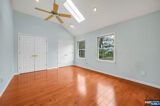 45 Holyoke Court, Wayne, NJ 07470