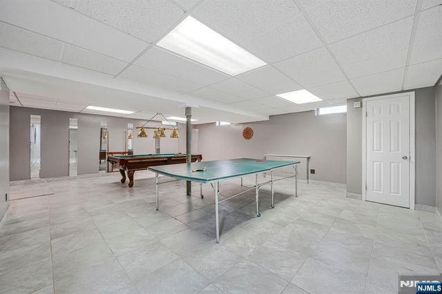 45 Holyoke Court, Wayne, NJ 07470